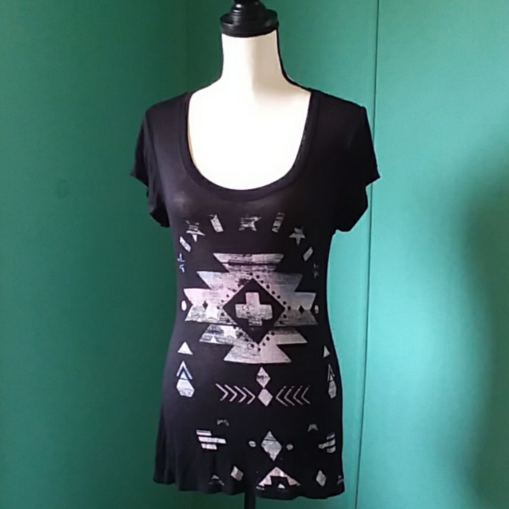soft black aztec geometric print tee just ginger